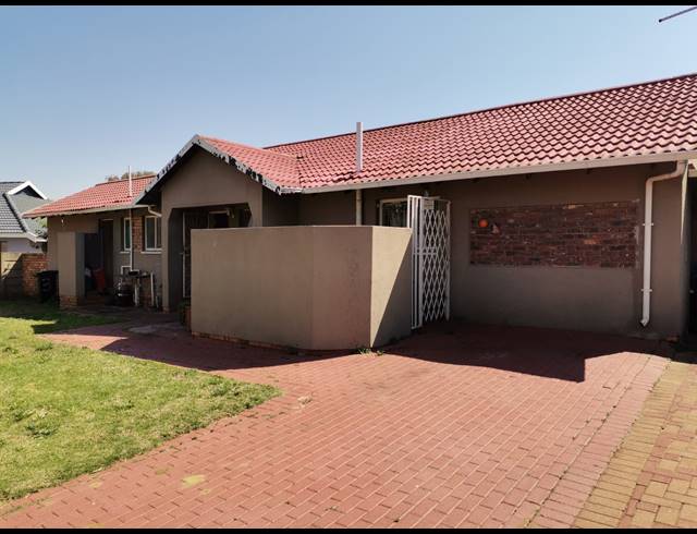 3 BEDROOM HOUSE FOR SALE IN DALPARK